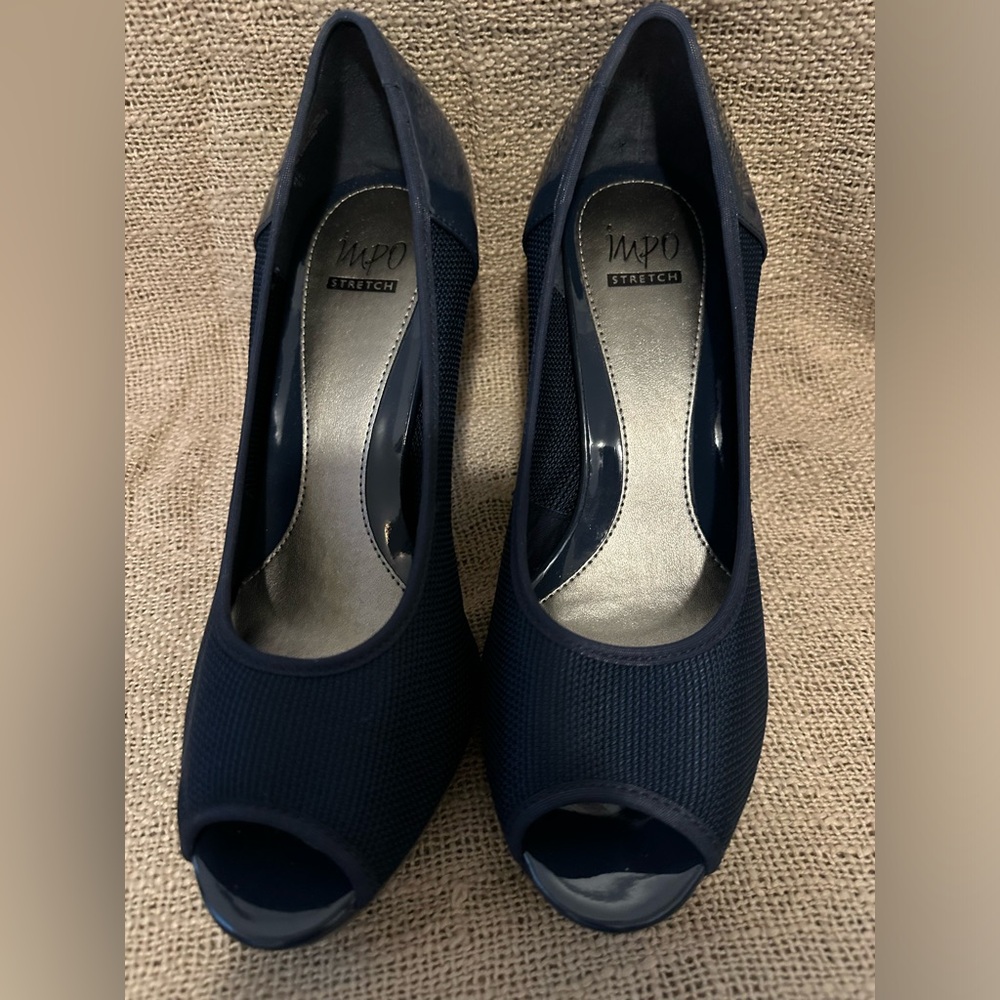 🎈🎈NEW WITHOUT BOX🎈🎈Open toed Pumps